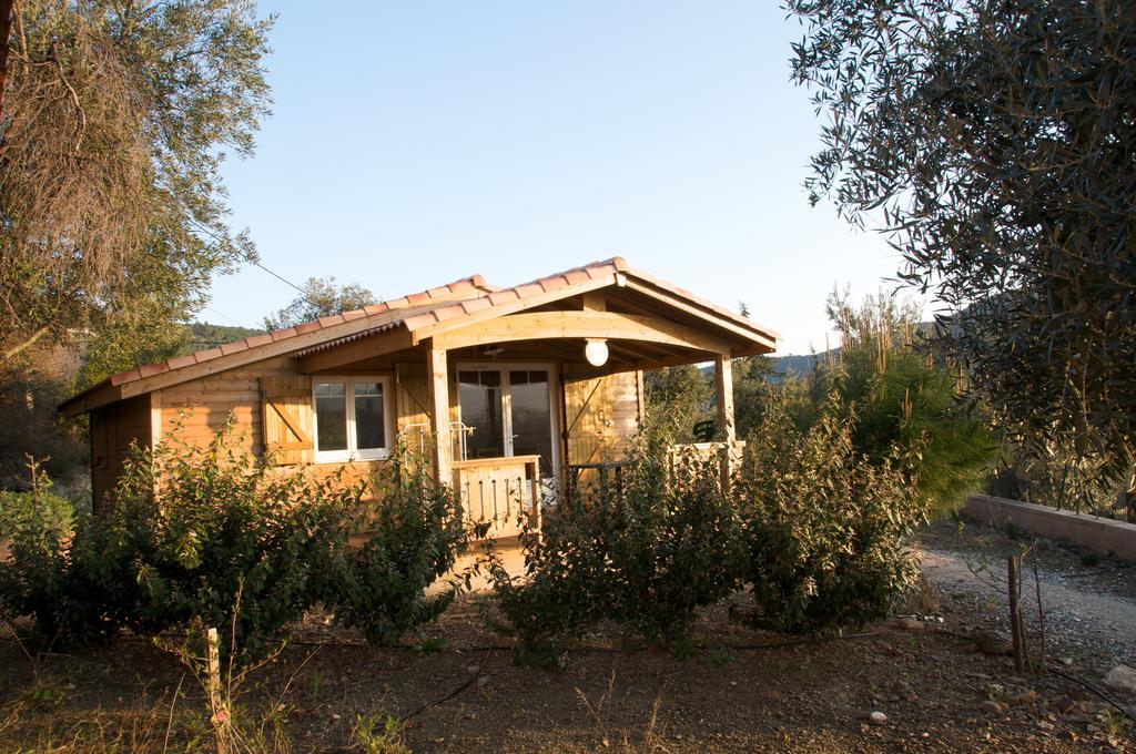 Hotel Les Chalets Du Relais D'Aguilar Tuchan Exterior foto