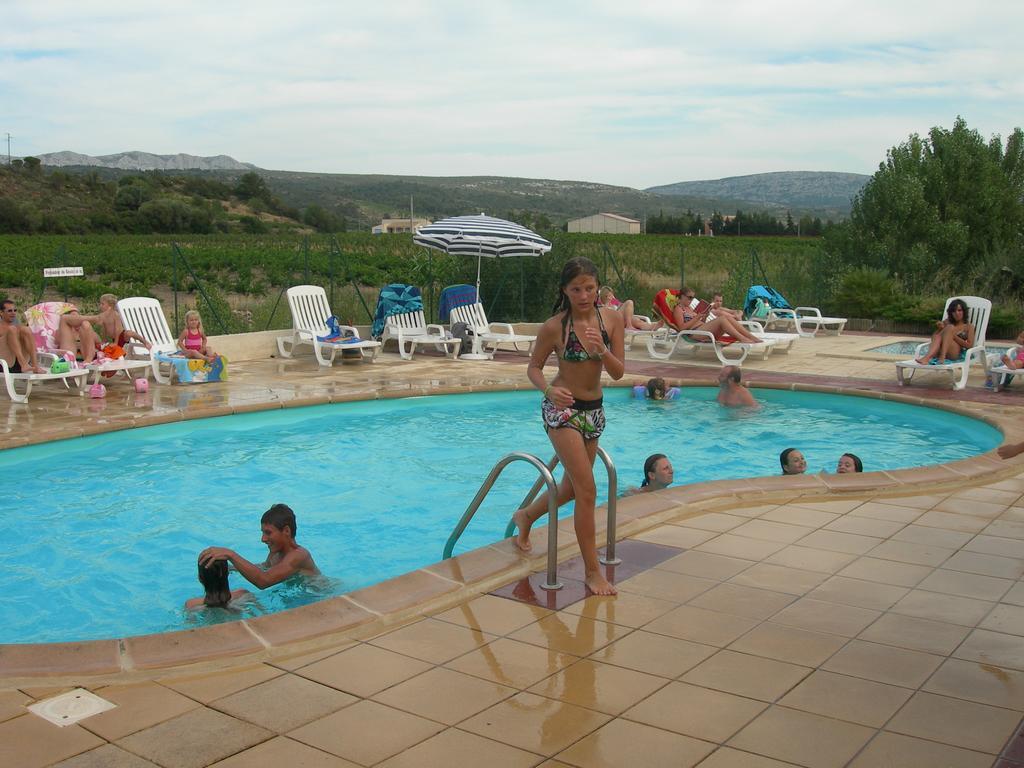 Hotel Les Chalets Du Relais D'Aguilar Tuchan Exterior foto